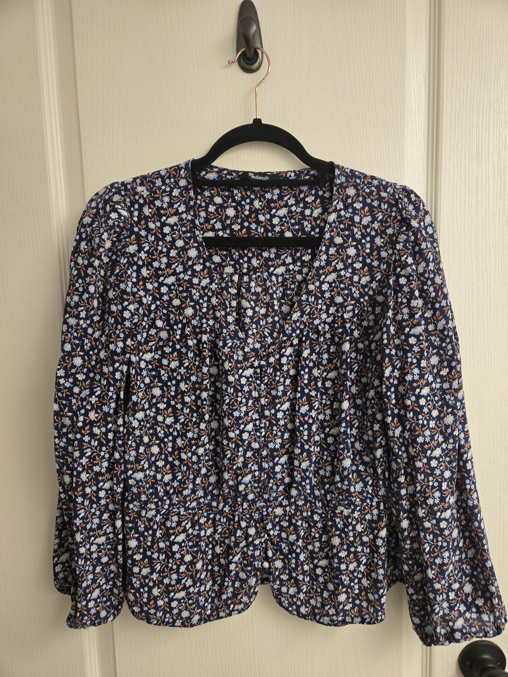 Floral V-Neck Long Sleeve Blouse